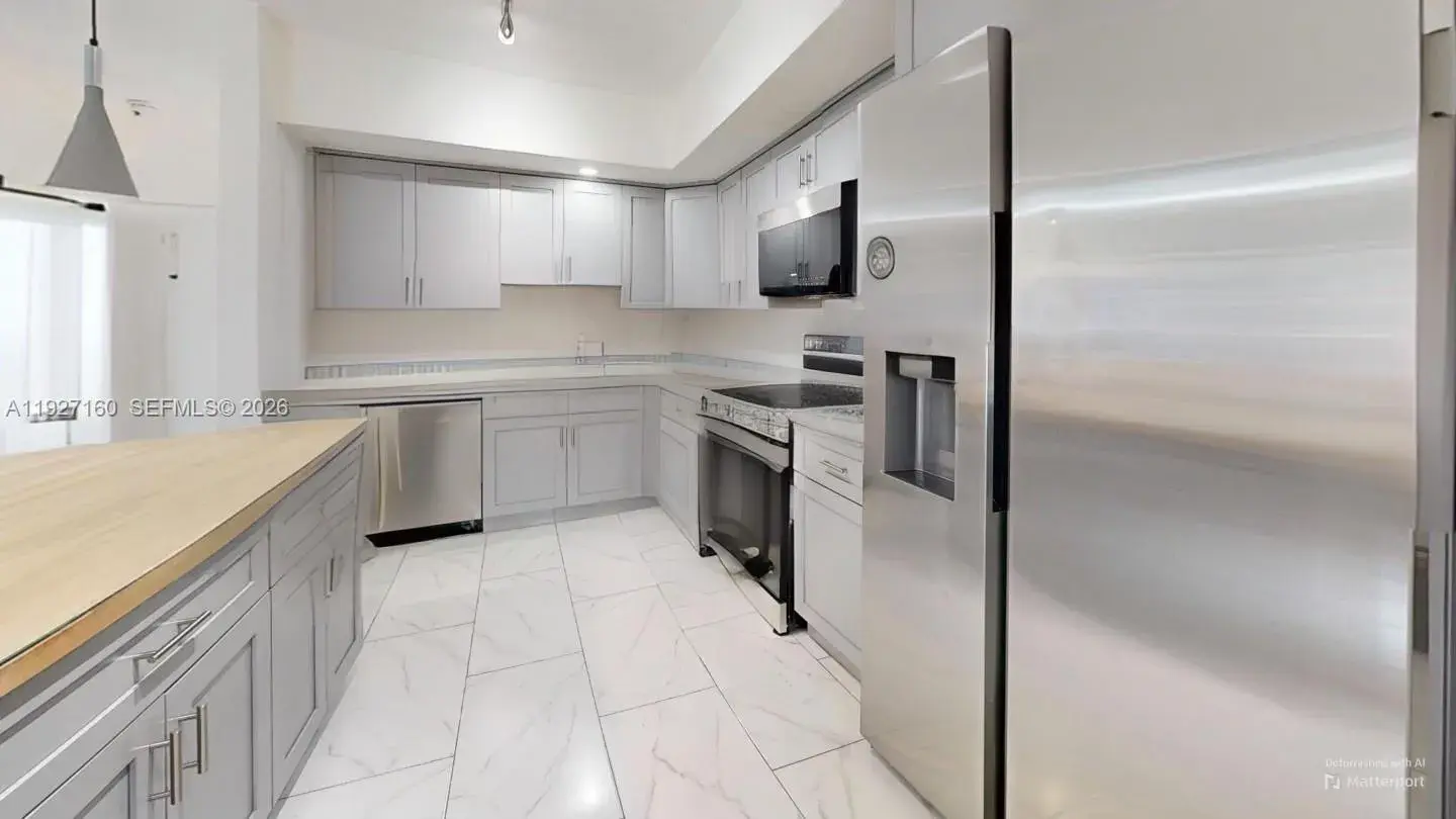 220 SW 8th Ave # 2, Hallandale Beach FL 33009