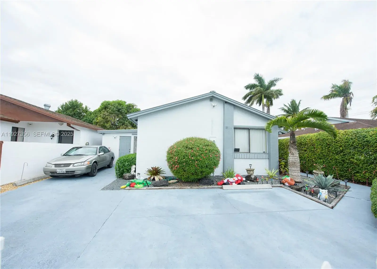 19224 SW 122nd Ct, Miami FL 33177 photo 2