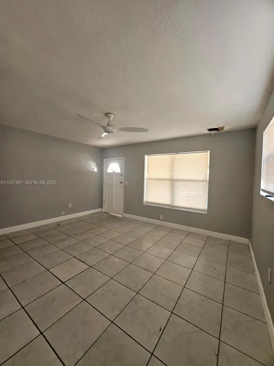 701 N 70th Ave # 0, Hollywood FL 33024
