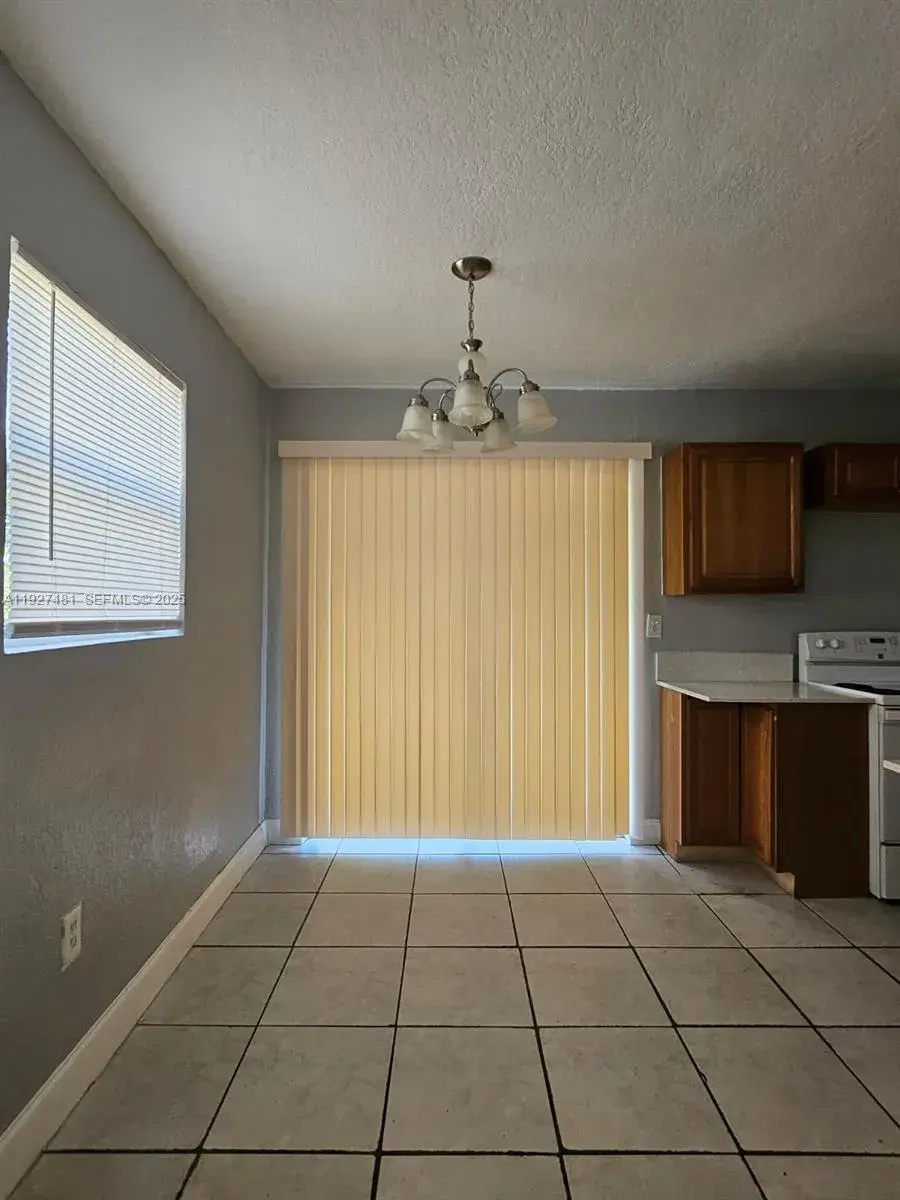 701 N 70th Ave # 0, Hollywood FL 33024
