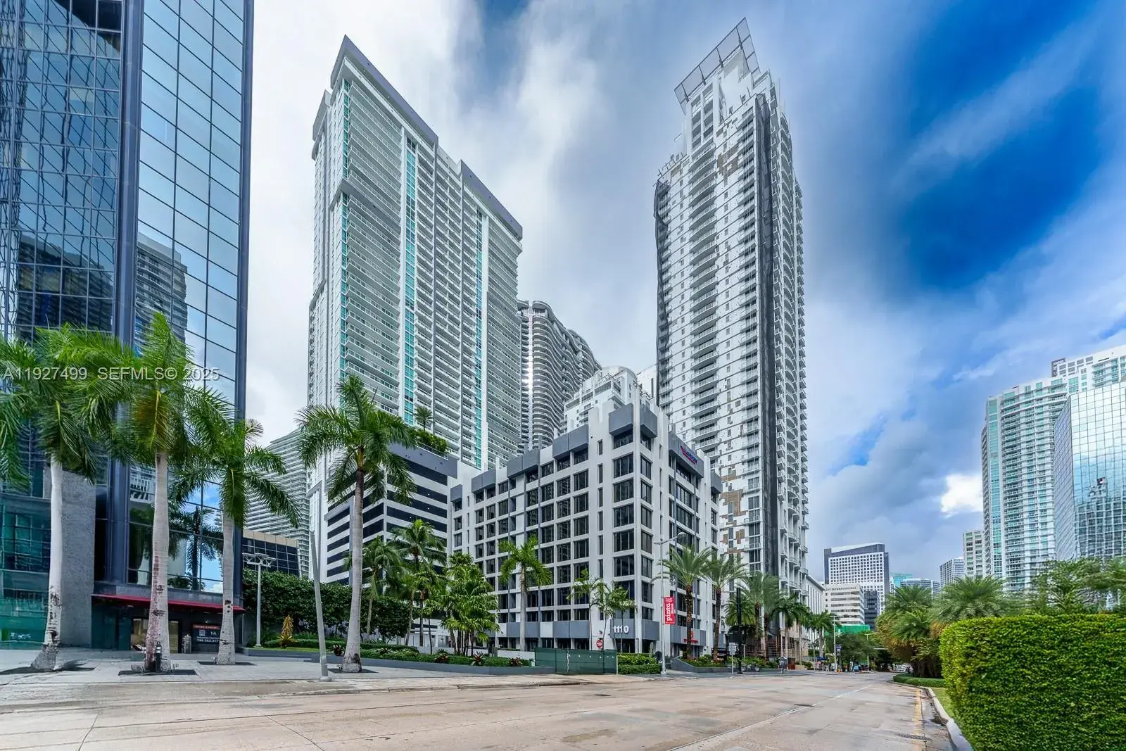 1200 Brickell Ave # 850, Miami FL 33131