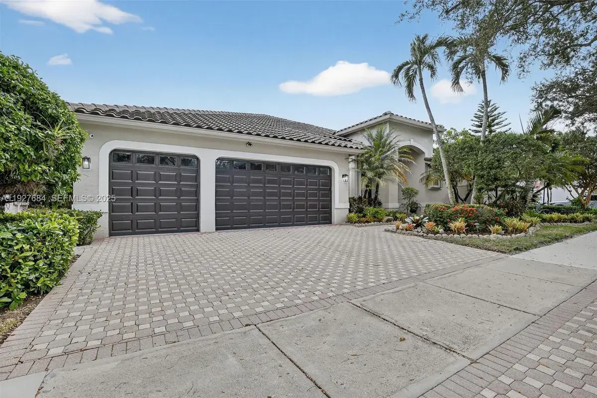 1488 Lantana Ct, Weston FL 33326