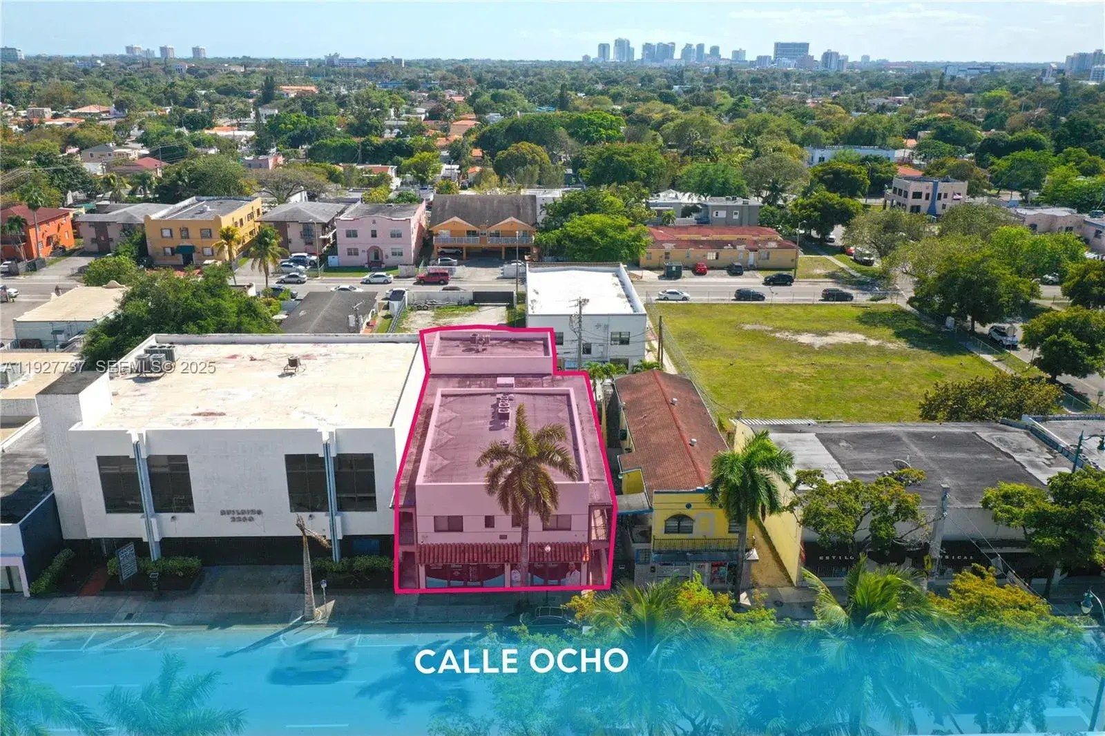 2268 SW 8th St, Miami FL 33135