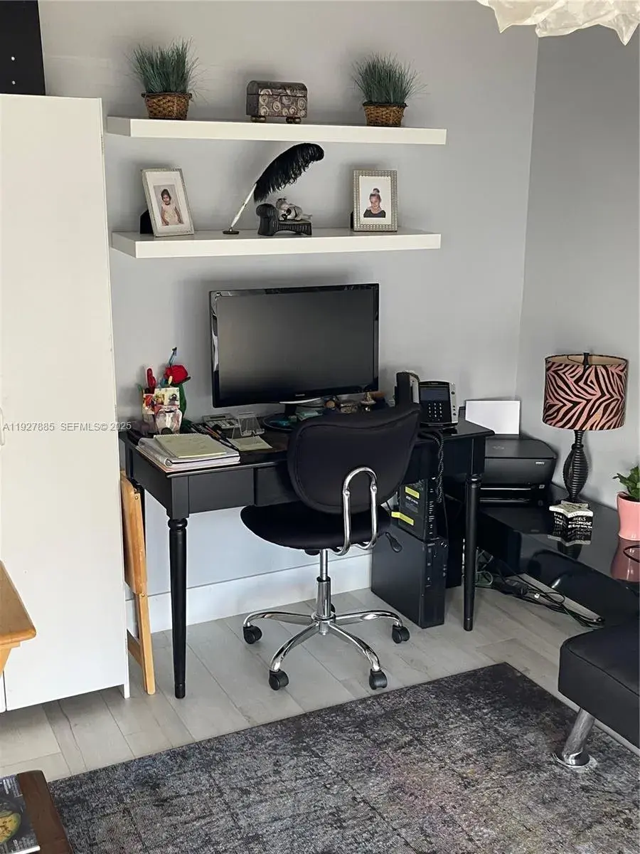 200 Leslie Dr # 622, Hallandale Beach FL 33009