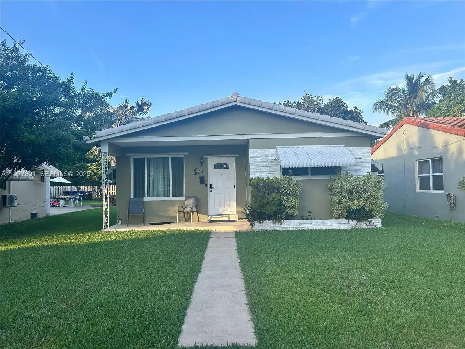 3 bedroom 2 bath Residential for sale at 1915 Mayo St, Hollywood FL 33020