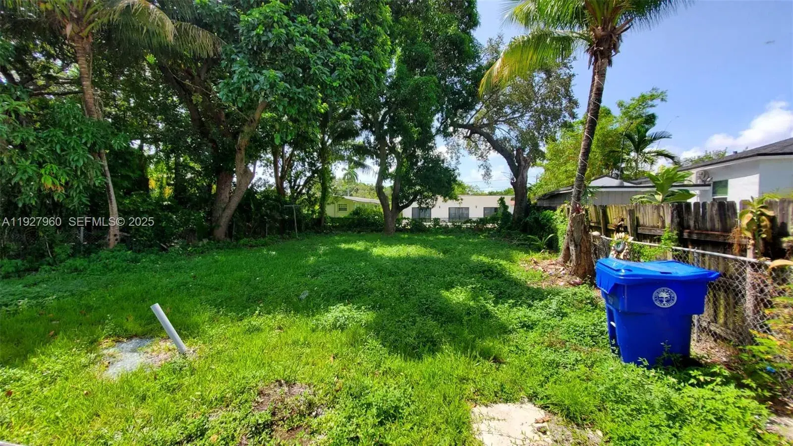 2 bedroom 1 bath Residential for sale at 560 NW 53rd St, Miami FL 33127