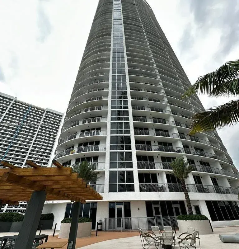 1750 N Bayshore Dr # 3109, Miami FL 33132