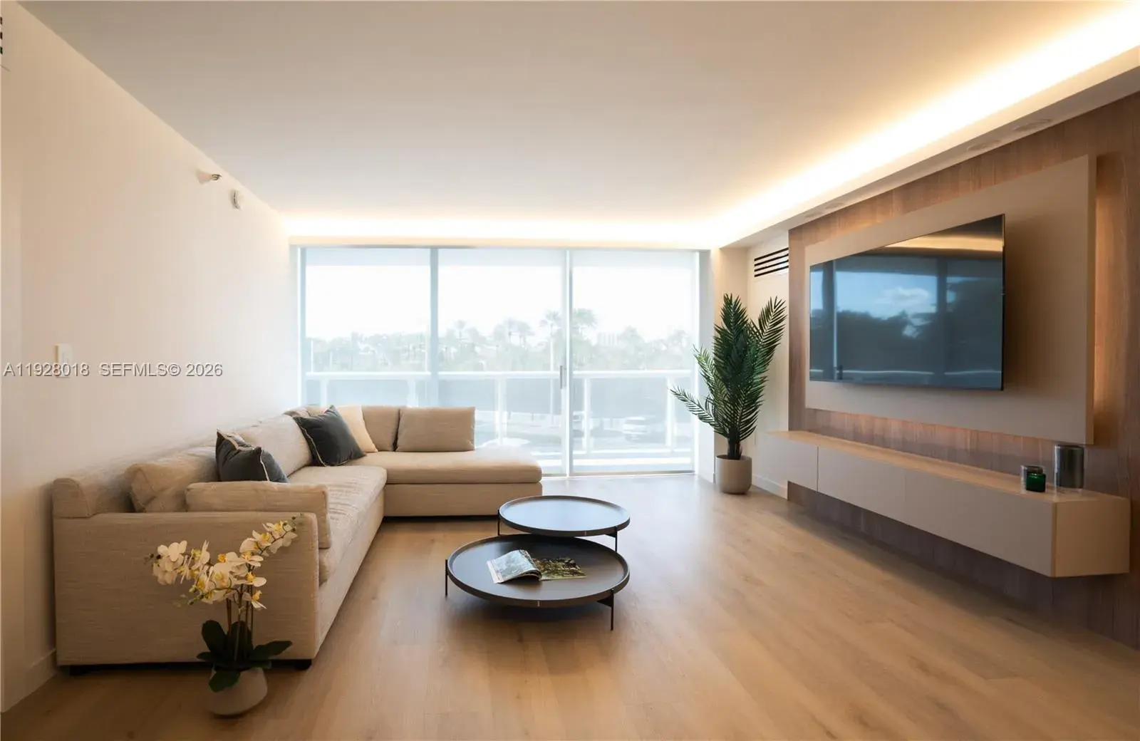 2 bedroom 2 bath Residential Lease for rent at 20505 E Country Club Dr # 231, Aventura FL 33180