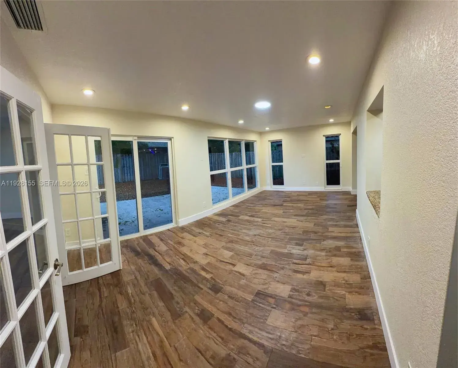 8915 NW 26th Ct, Coral Springs FL 33065