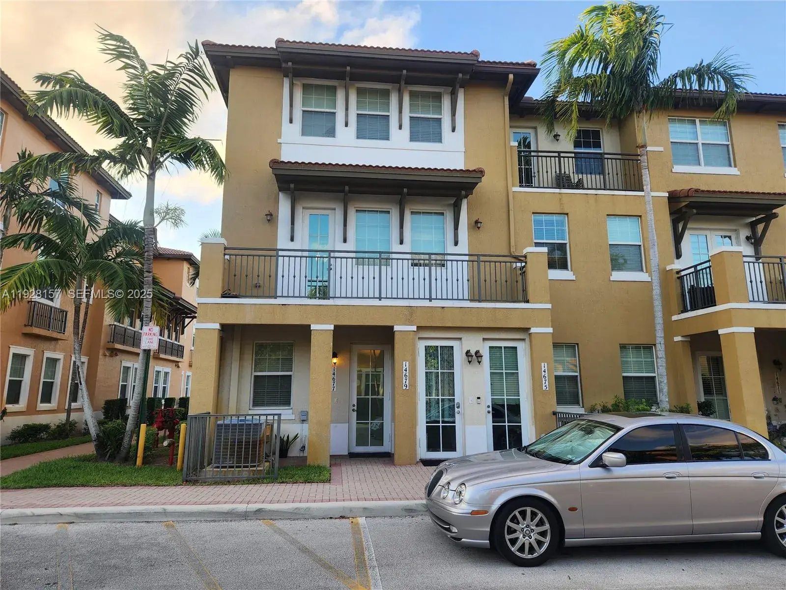 2 bedroom 2 bath Residential for sale at 14677 SW 9th St # 1802, Pembroke Pines FL 33027