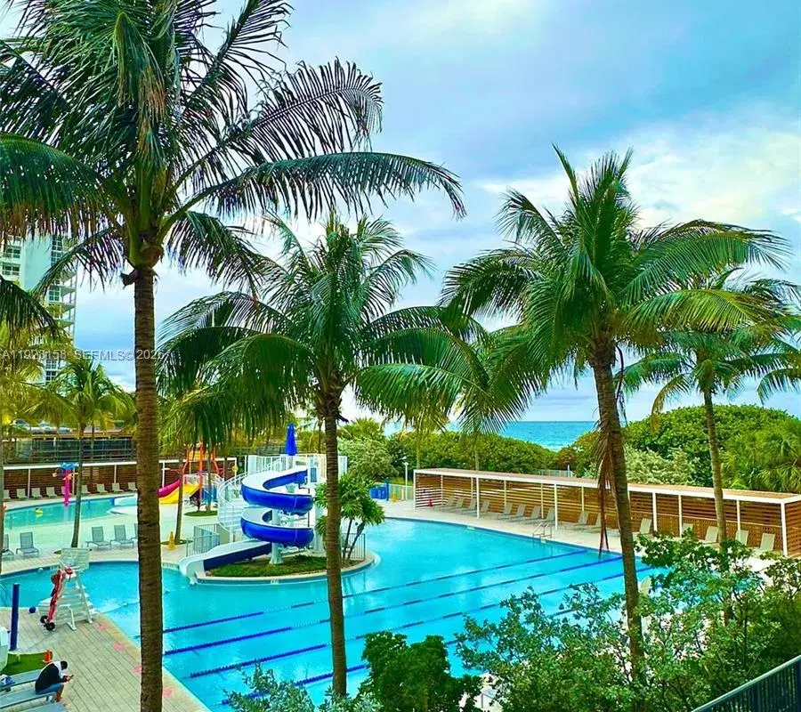 9273 Collins Ave # 207, Surfside FL 33154