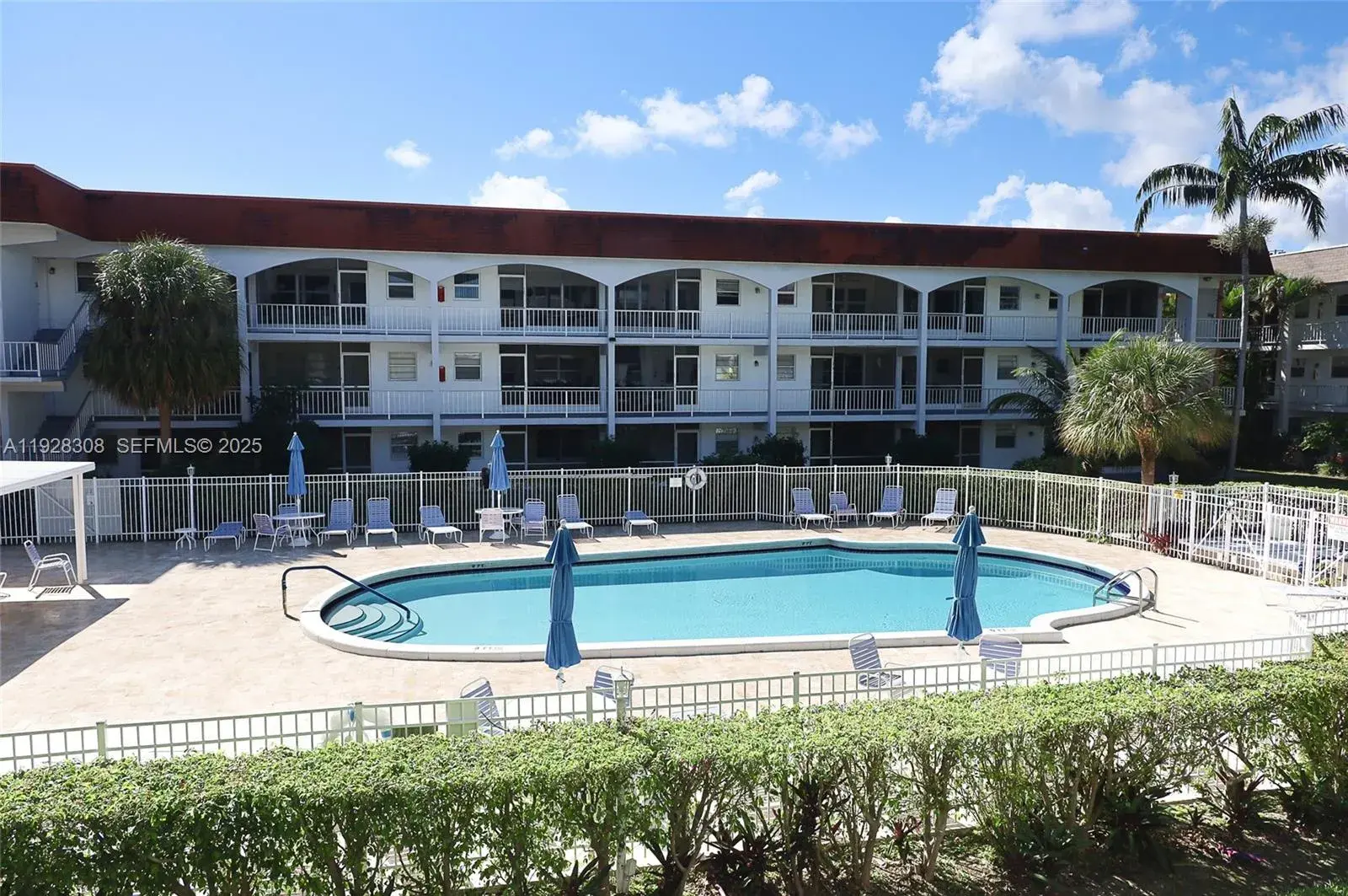 2 bedroom 2 bath Residential for sale at 501 Blue Heron Dr # A, Hallandale Beach FL 33009