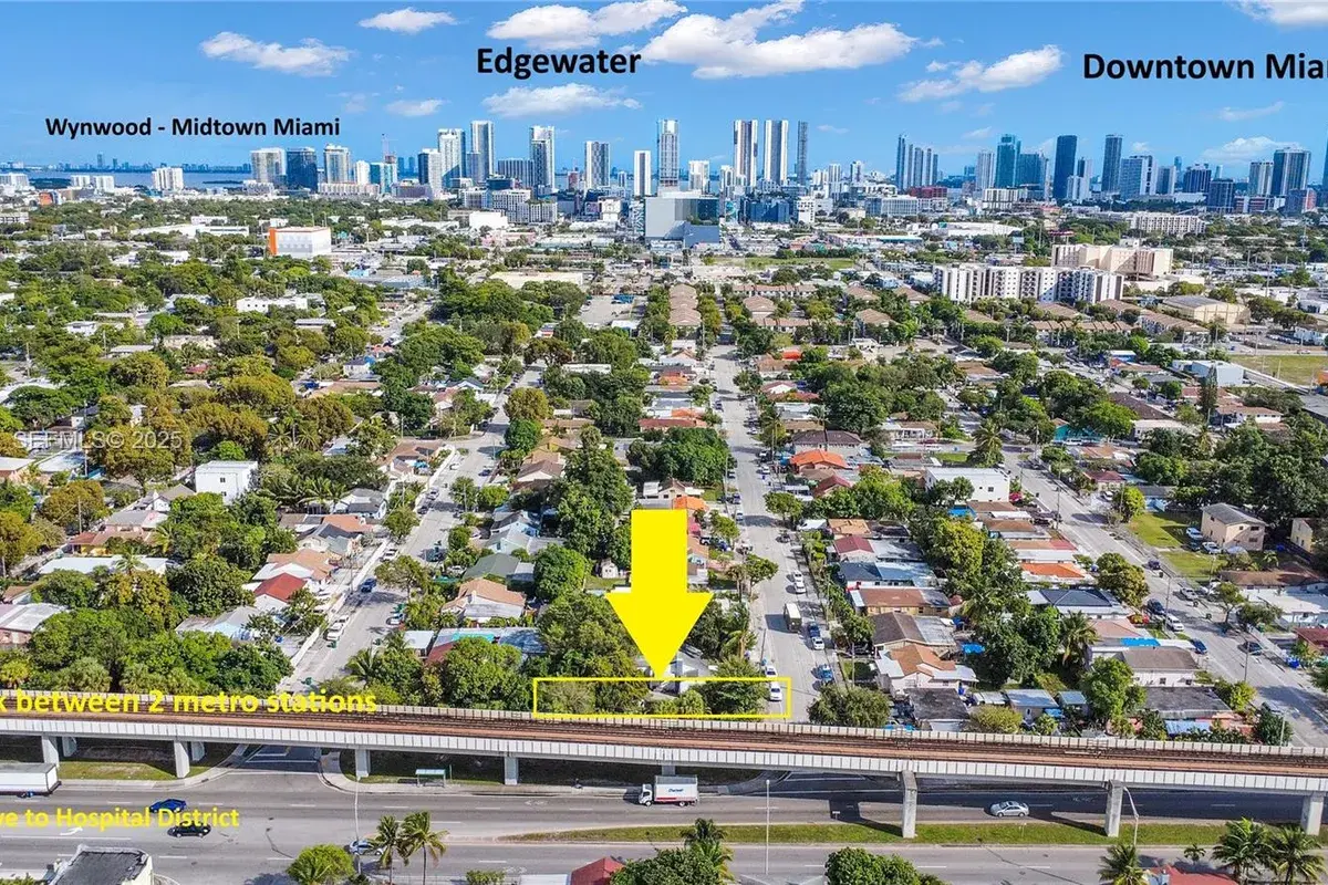 1189 NW 26 St, Miami FL 33127