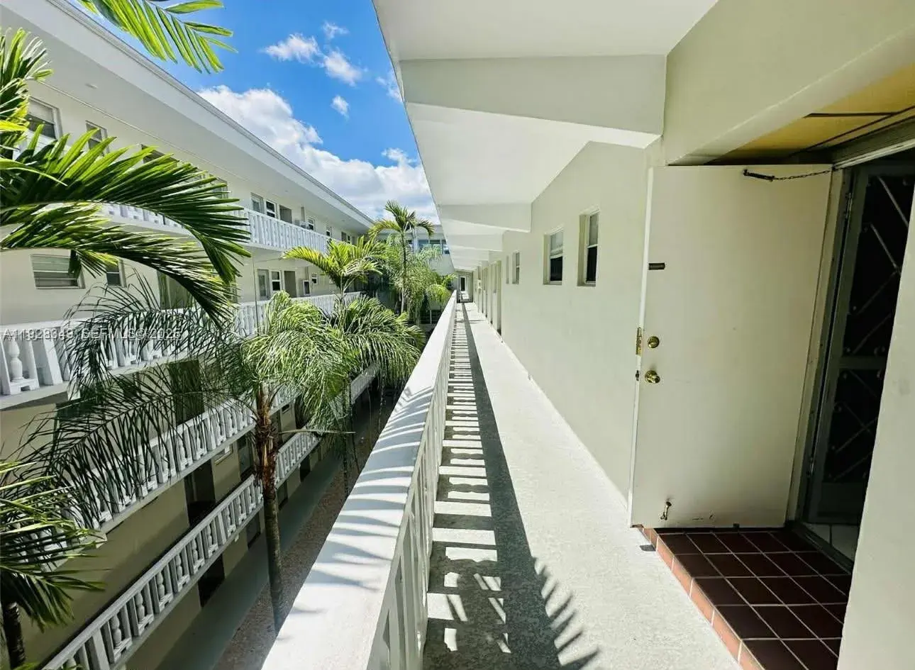 330 SE 2nd St # 404G, Hallandale Beach FL 33009