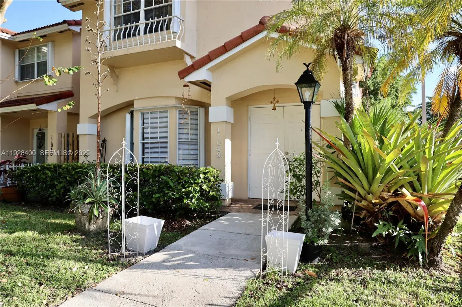 11049 SW 152nd Ct, Miami FL 33196