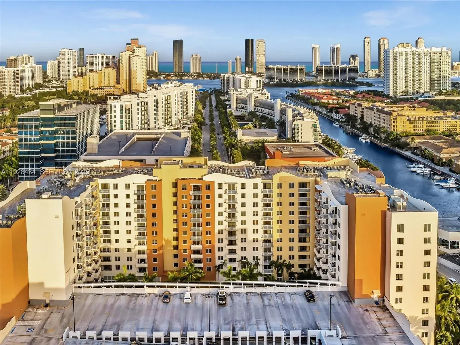 2 bedroom 2 bath Residential Lease for rent at 18800 NE 29th Ave # 822, Aventura FL 33180