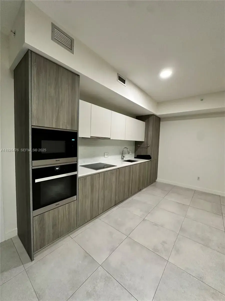2900 NE 7th Ave # 1604, Miami FL 33137