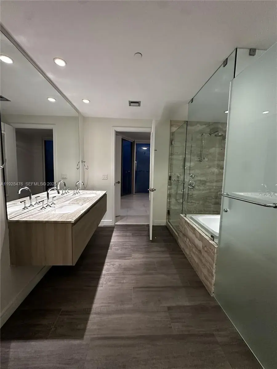 2900 NE 7th Ave # 1604, Miami FL 33137