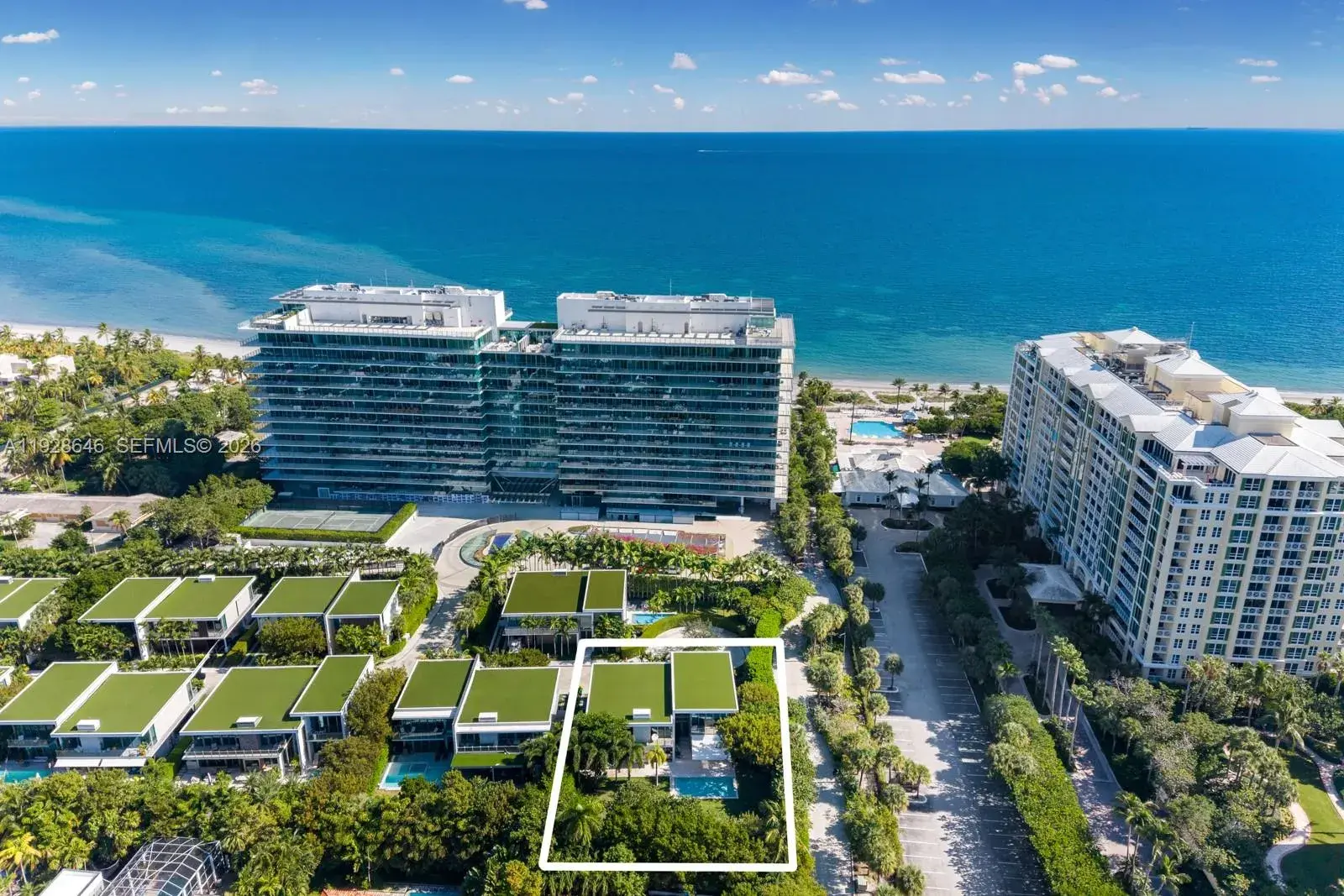 7 bedroom 5 bath for sale at 111 Reef Ln, Key Biscayne FL 33149