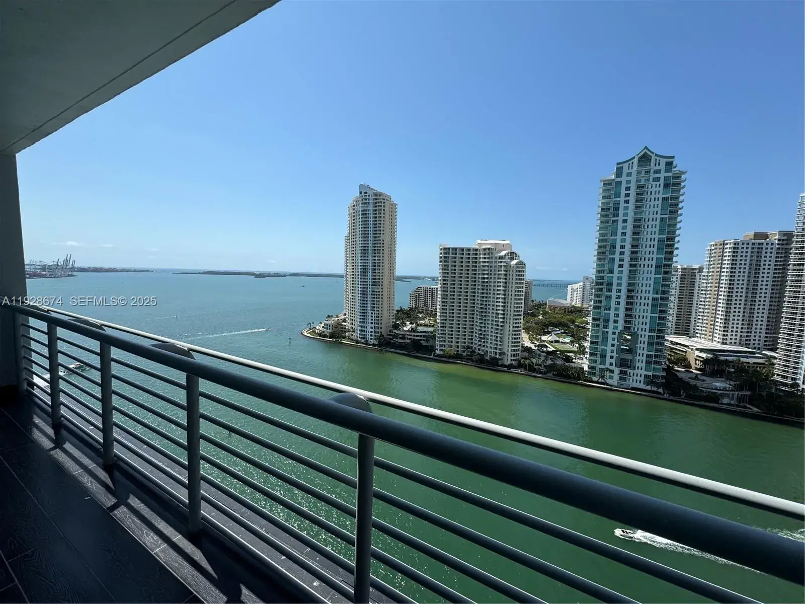 1 bedroom 1 bath Residential for sale at 335 S Biscayne Blvd # 2403, Miami FL 33131