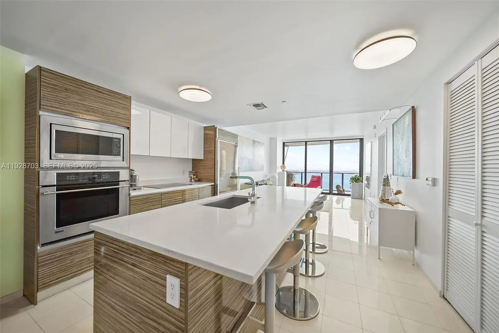 460 NE 28th St # 3904, Miami FL 33137