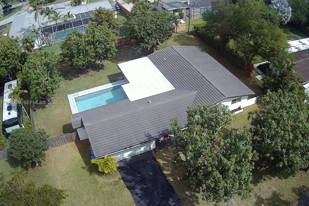 8265 SW 149th Dr, Palmetto Bay FL 33158
