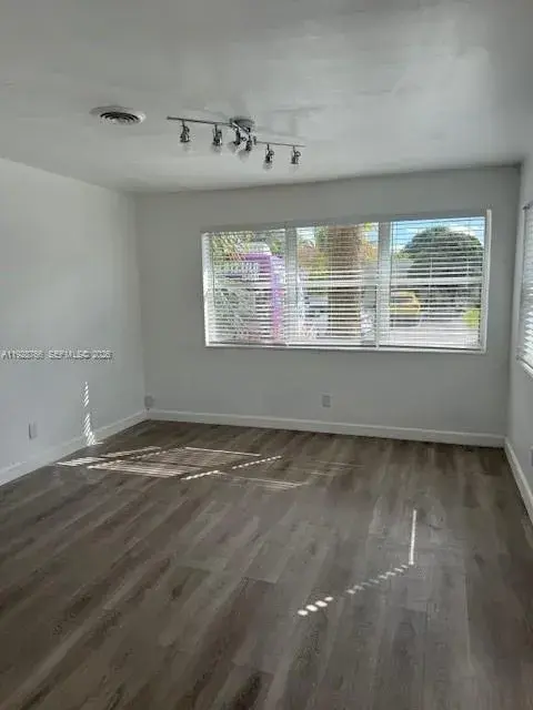 2 bedroom 2 bath Residential Lease for rent at 1101 SW 30th St # 1, Fort Lauderdale FL 33315