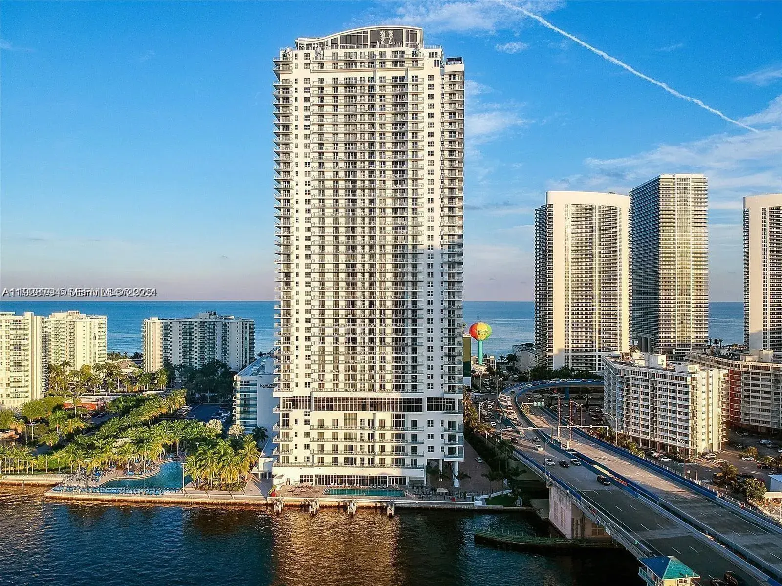 2 bedroom 2 bath Residential for sale at 4010 S Ocean Dr # R3105, Hollywood FL 33019