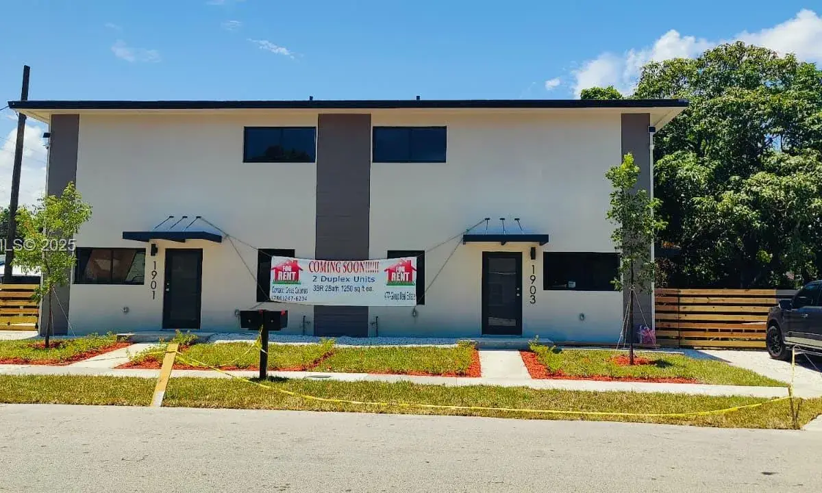 1901 NW 51st Ter, Miami FL 33142