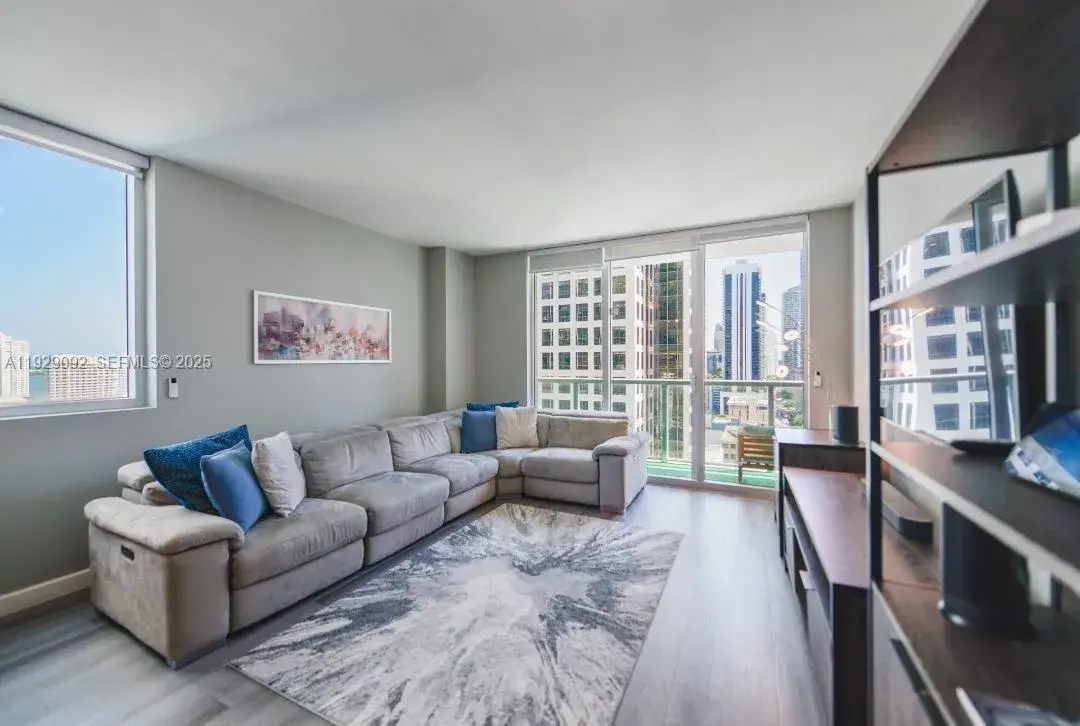 2 bedroom 2 bath Residential for sale at 55 SE 6th St # 2110, Miami FL 33131