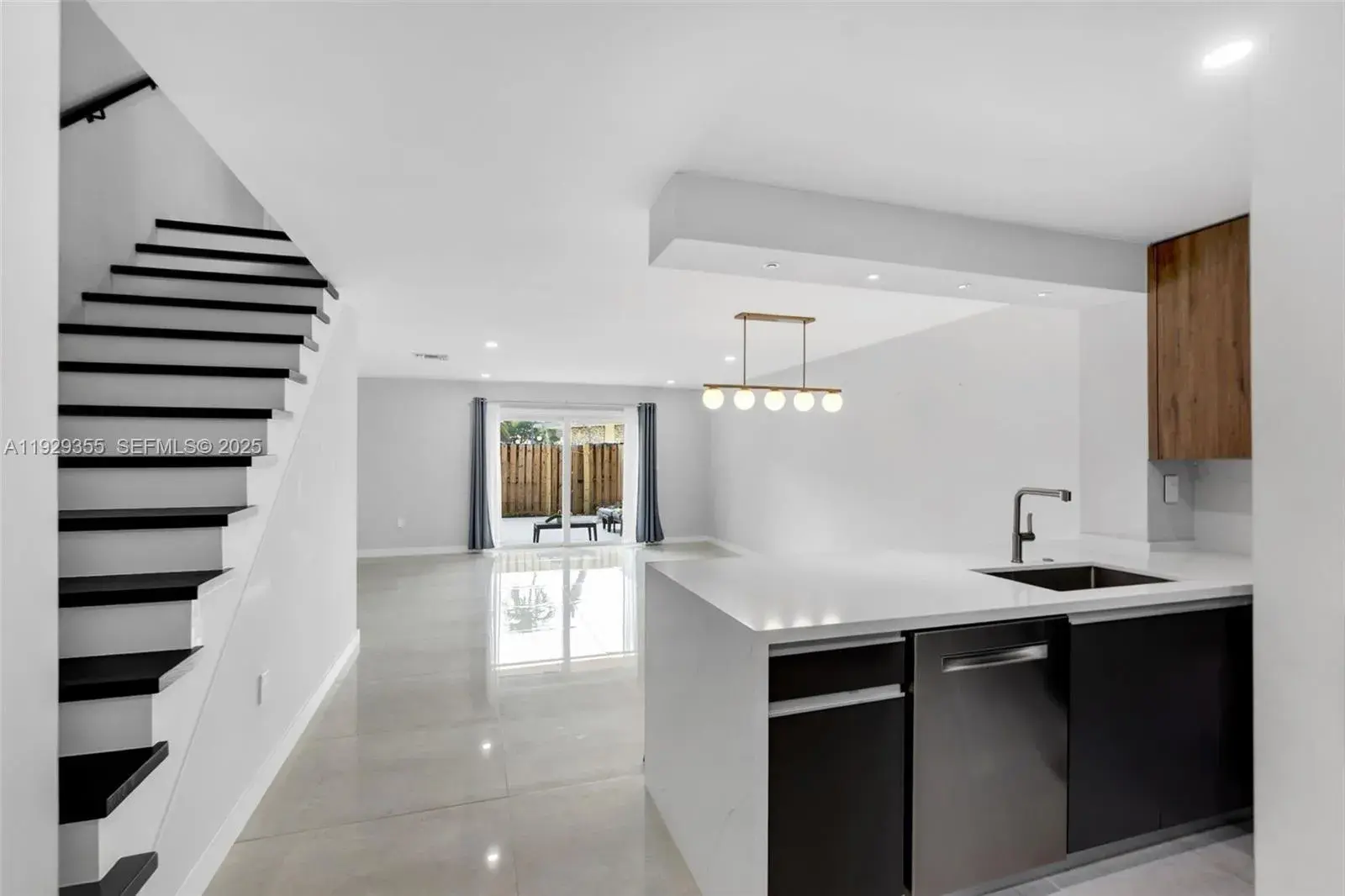 8443 SW 137th Ave # 8443, Miami FL 33183