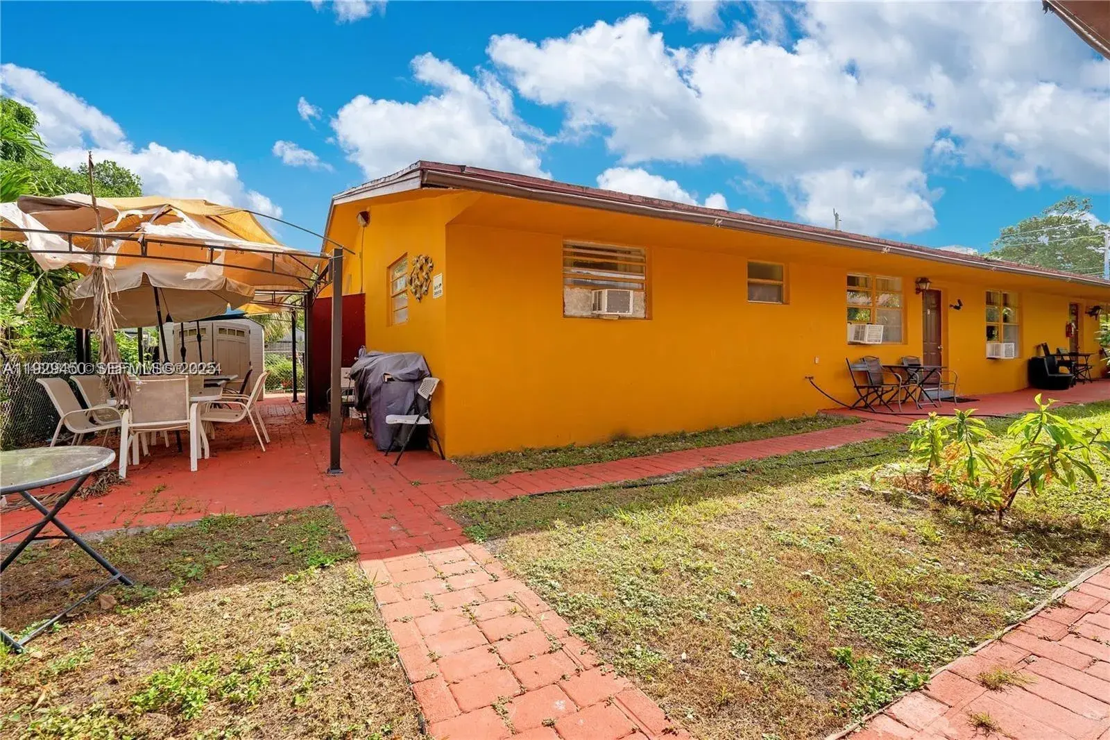 129 SE 5th St, Hallandale Beach FL 33009