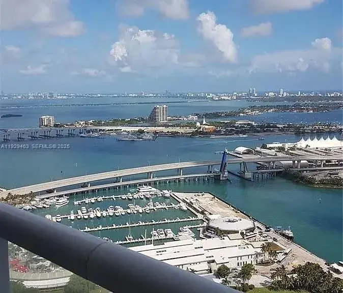 50 Biscayne Blvd # 5008, Miami FL 33132