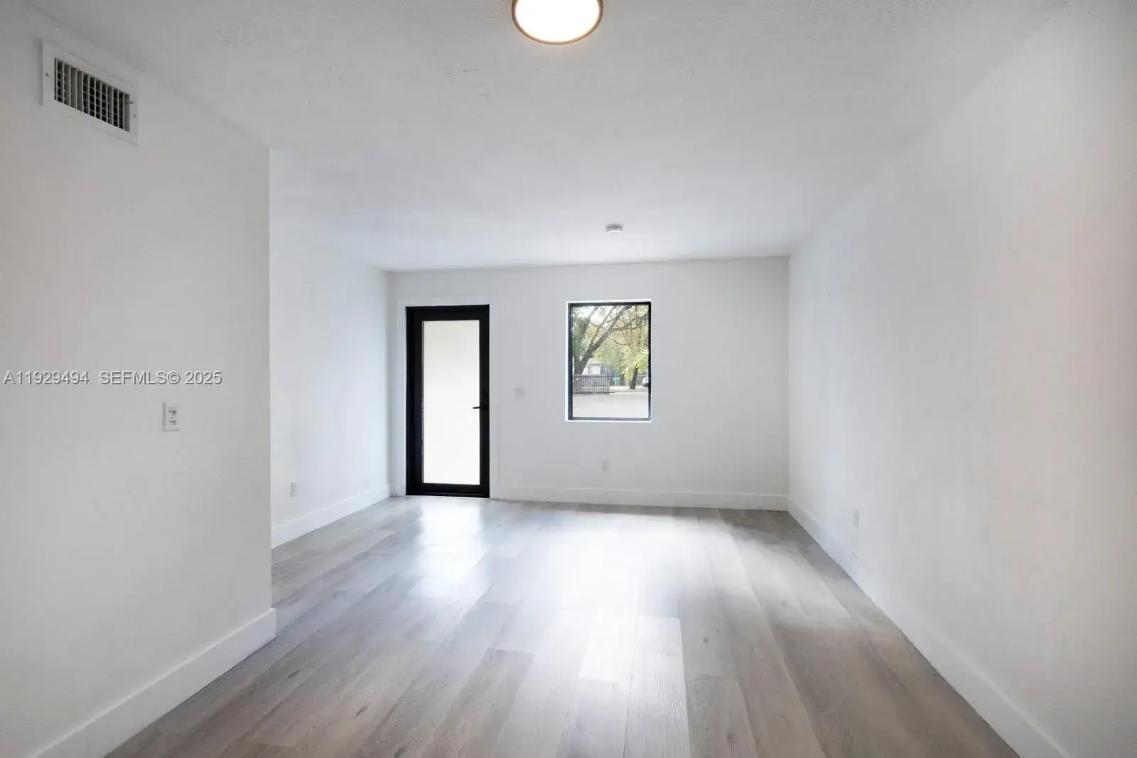 37 NW 59th St # 1, Miami FL 33127