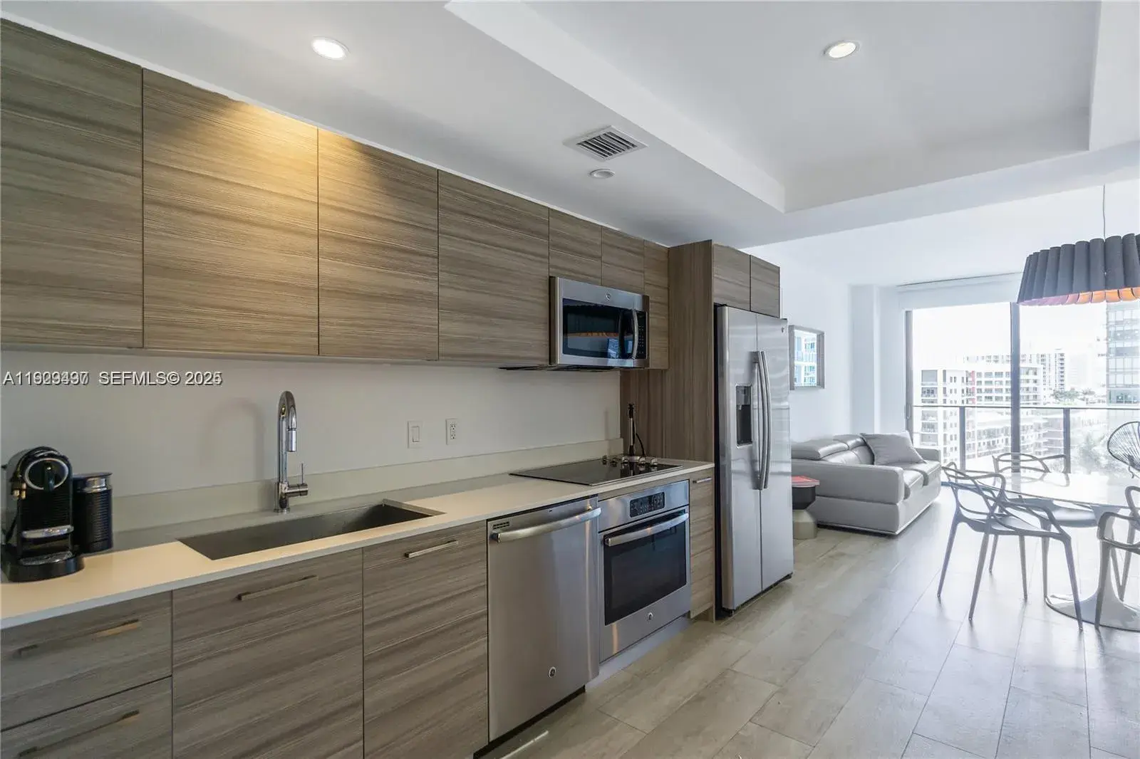 1 bedroom 1 bath Residential for sale at 121 NE 34th St # 1203, Miami FL 33137