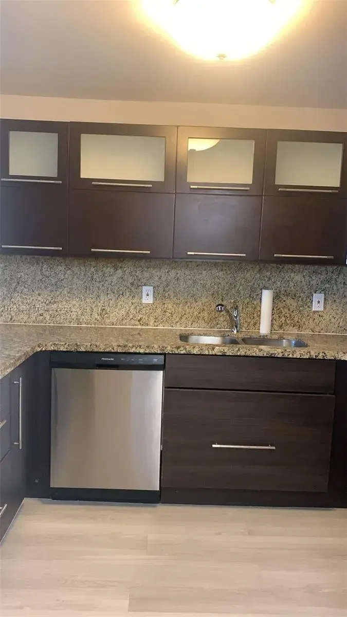 200 Leslie Dr # 1106, Hallandale Beach FL 33009