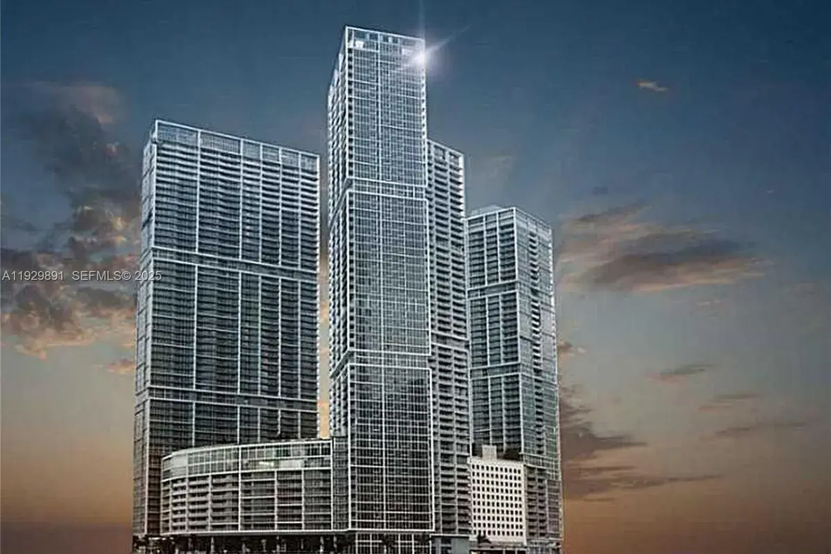 475 Brickell Ave # 4215, Miami FL 33131