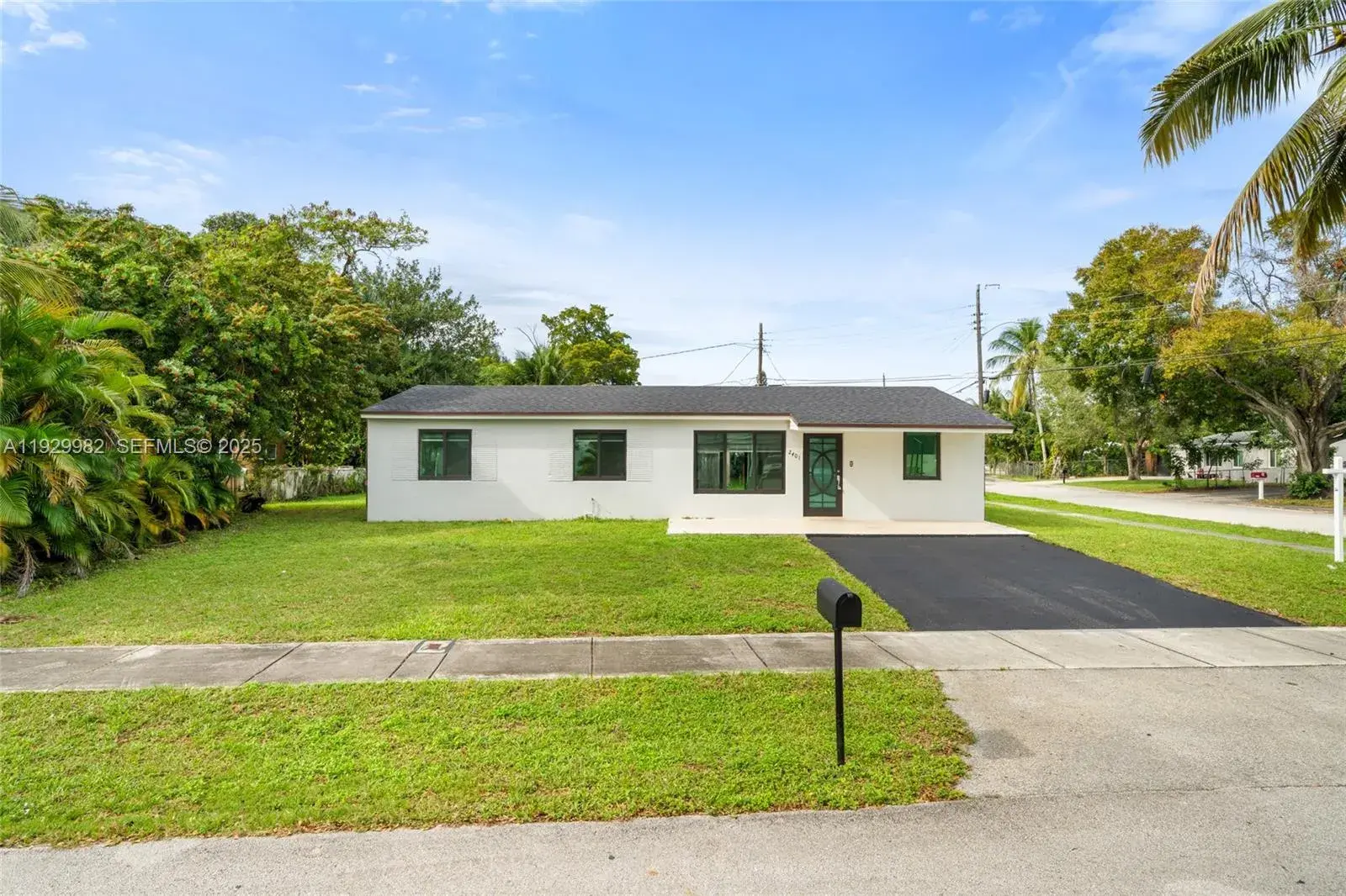 4 bedroom 2 bath Residential for sale at 2401 SW 45th Ave, Fort Lauderdale FL 33317