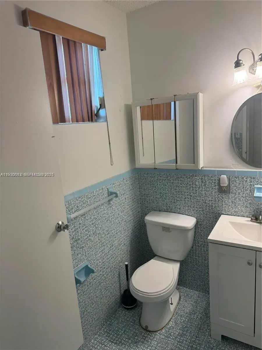 5147 NW 1st St, Miami FL 33126