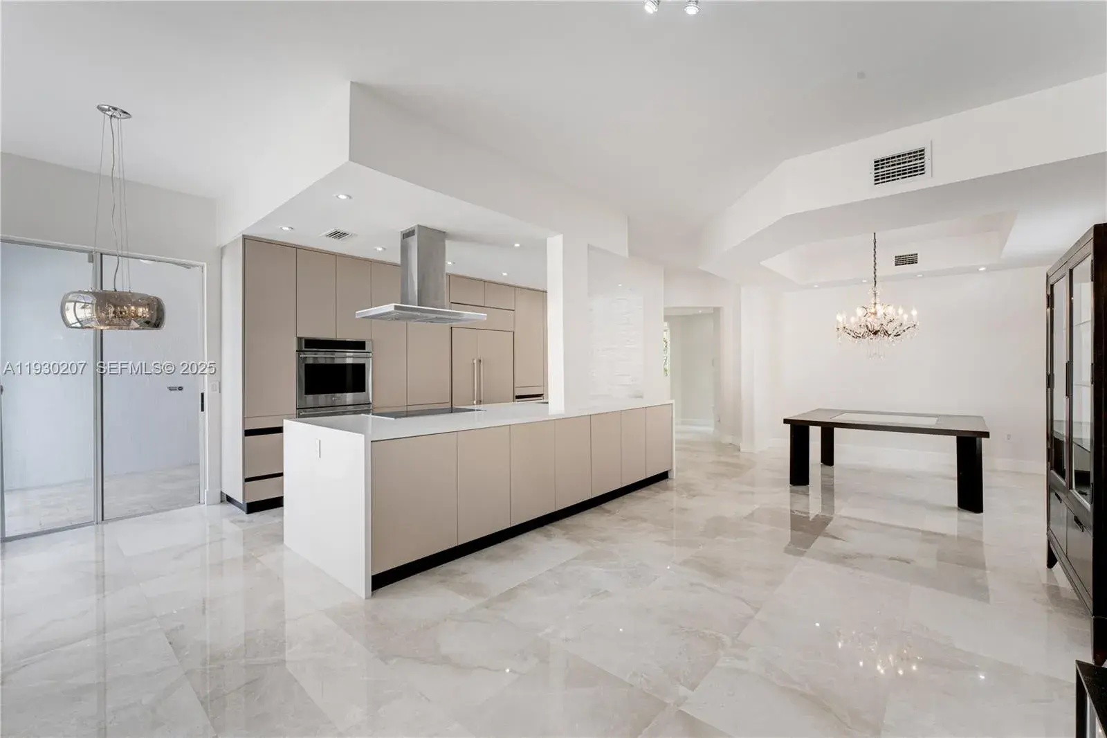 21156 NE 33rd Ave, Aventura FL 33180