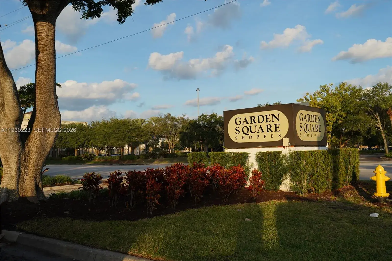 2427 24th Lane, Palm Beach Gardens FL 33418