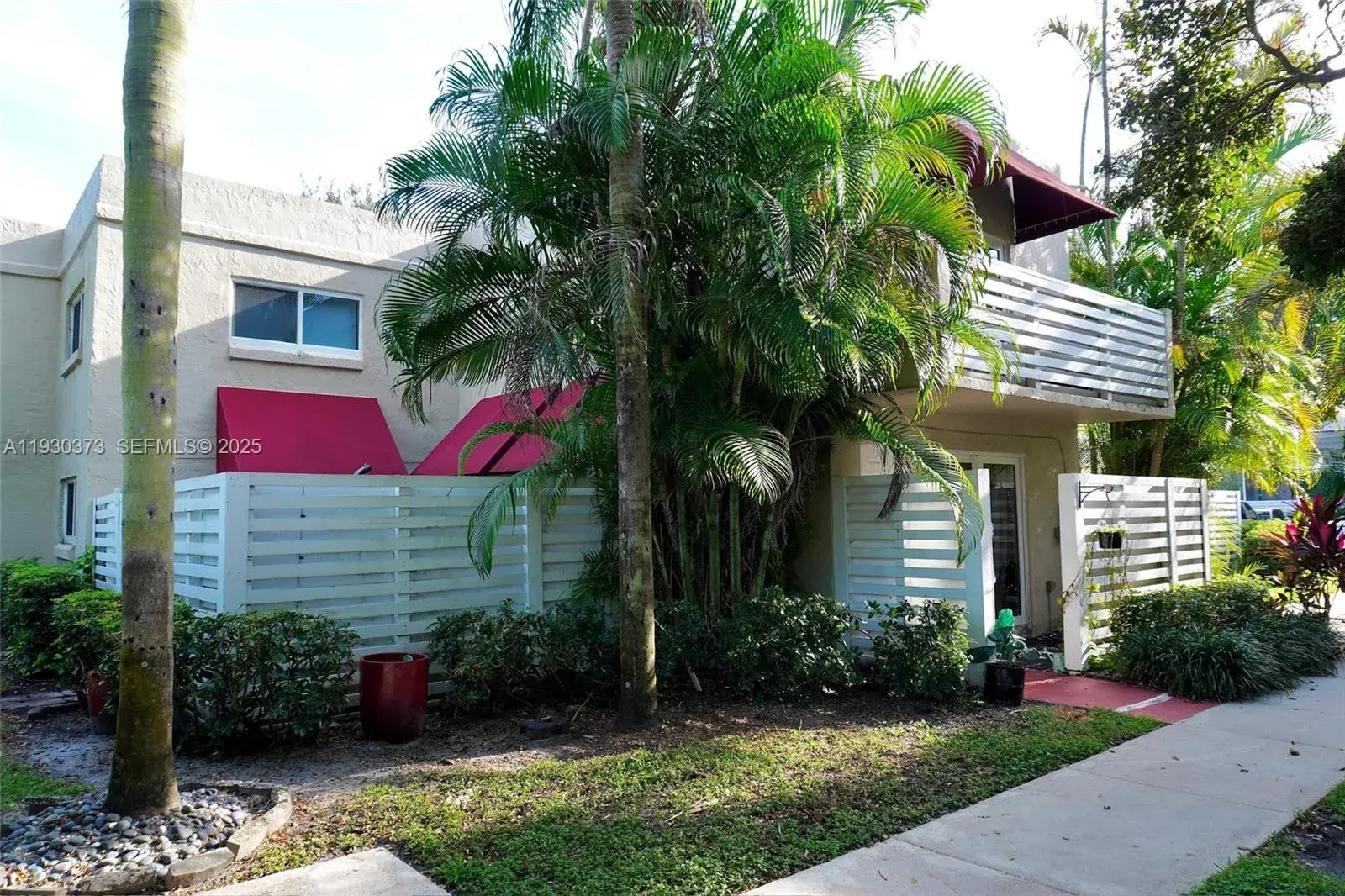3 bedroom 2 bath Residential for sale at 541 NW 98th Ave, Plantation FL 33324