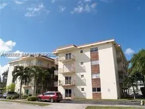 1 bedroom 1 bath Residential for sale at 1747 Rodman St # 309, Hollywood FL 33020