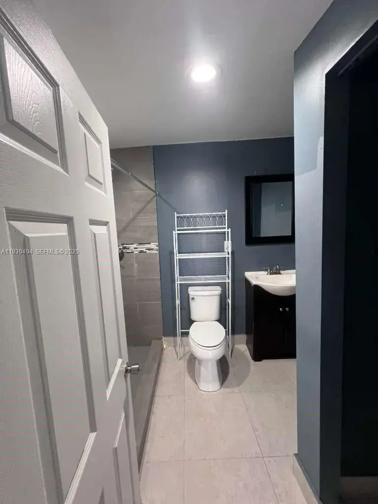 3101 SW 14th St # 1, Fort Lauderdale FL 33312