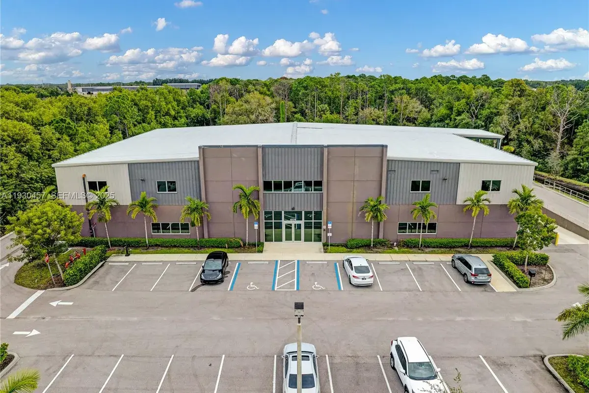 4774 S Jenkins Rd, Fort Pierce FL 34981