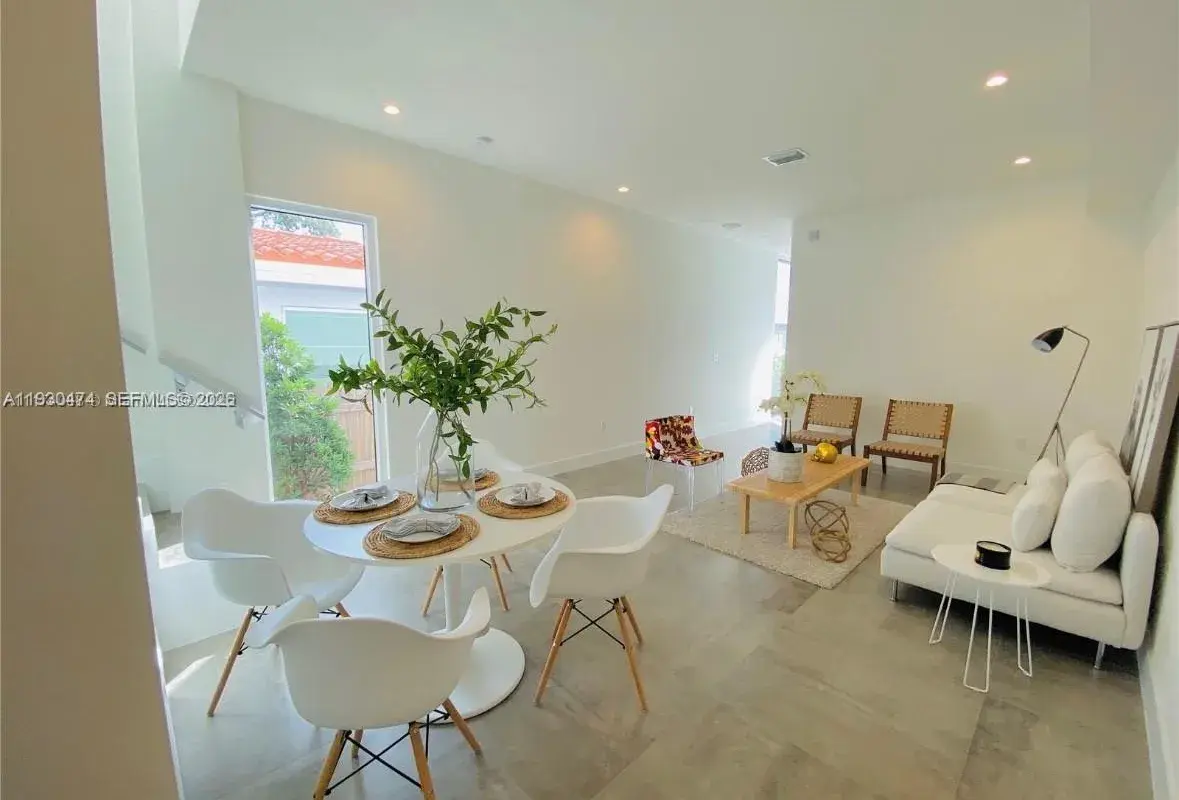 3653 SW 25th St # 3653, Miami FL 33133