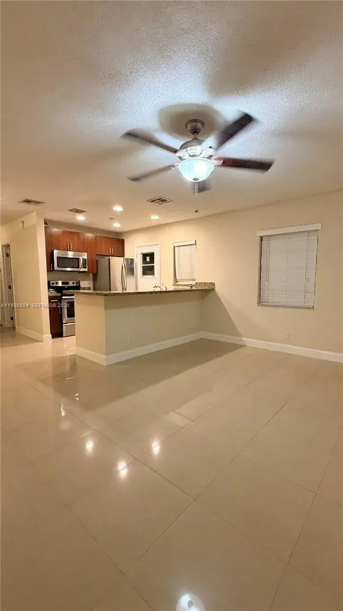 2 bedroom 1 bath Residential Lease for rent at 1104 NE 17th Ter # 2, Fort Lauderdale FL 33304