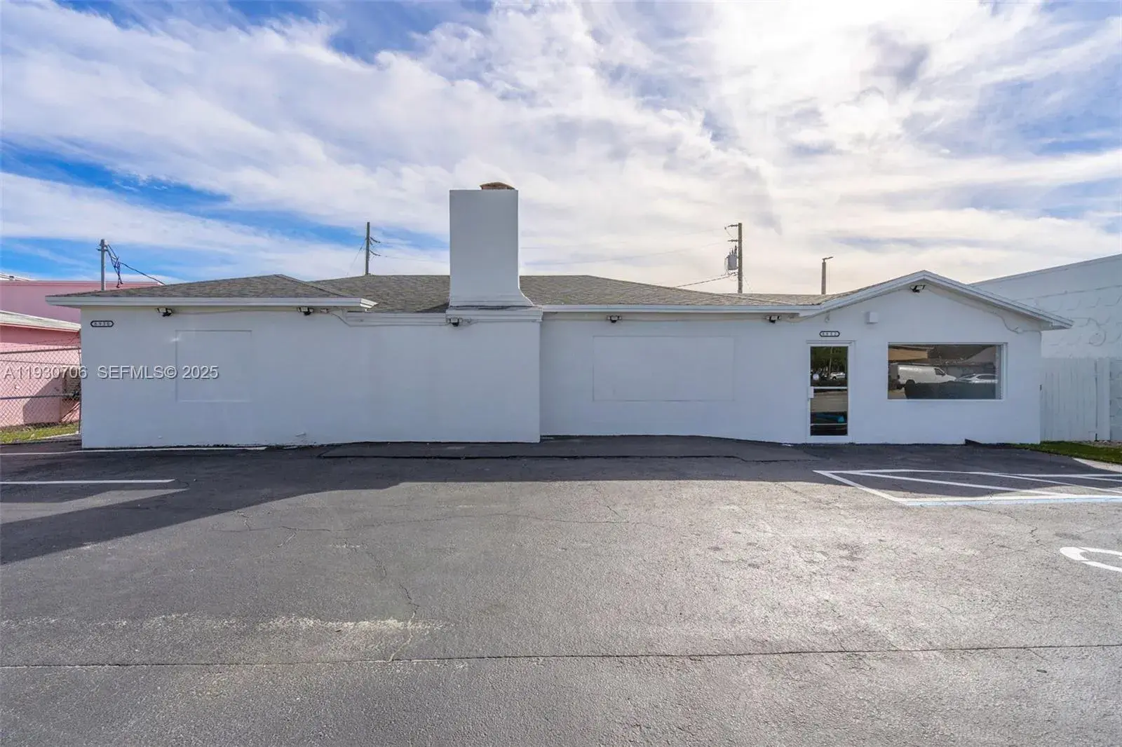 Commercial Sale for sale at 8930 SW 40th St, Miami FL 33165