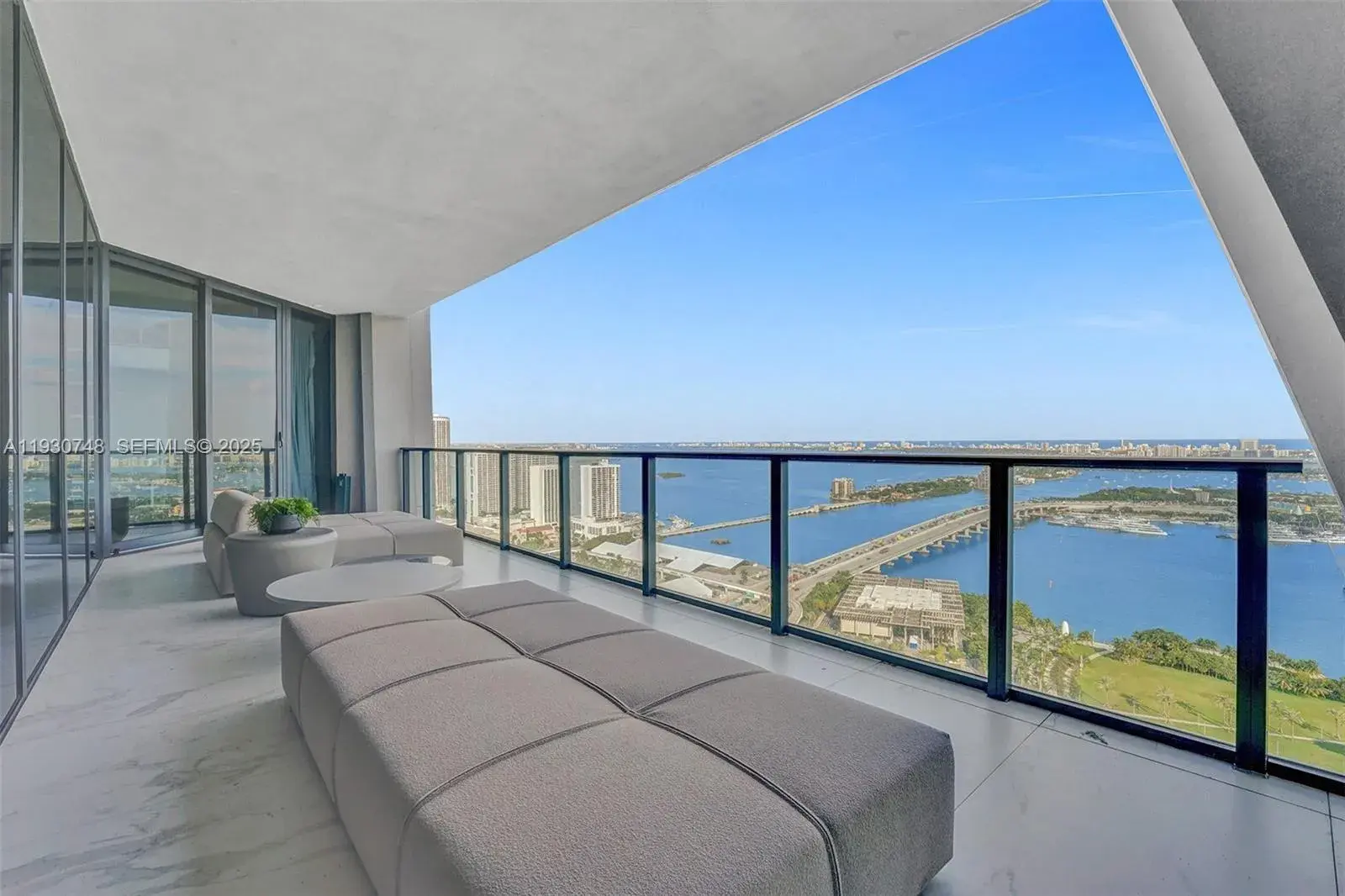 1000 Biscayne Blvd # 3902, Miami FL 33132