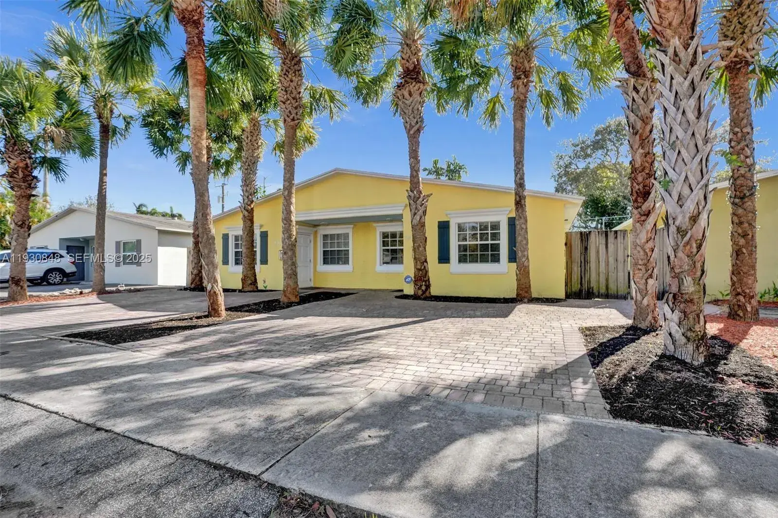 3 bedroom 2 bath Residential Lease for rent at 902 Mandarin Isle # 2, Fort Lauderdale FL 33315